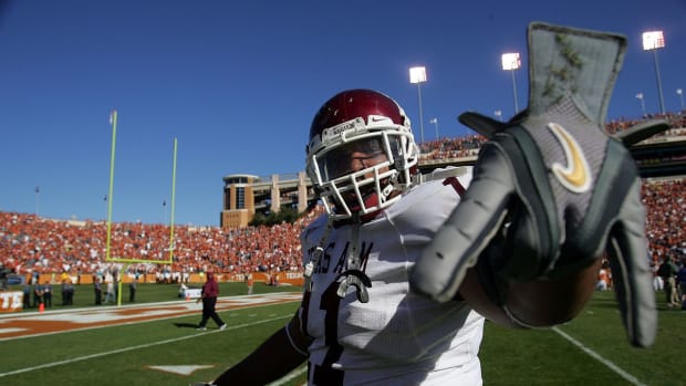 horns down longhorns texas